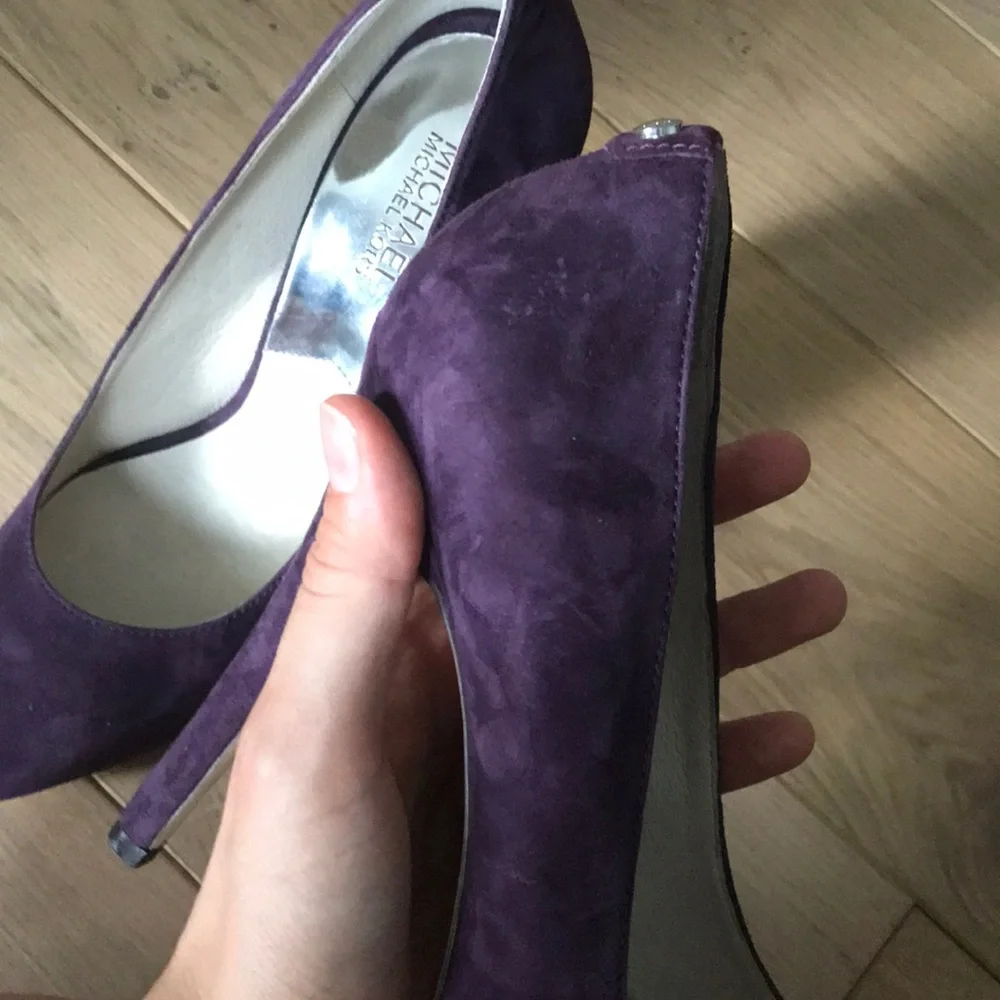 MICHAEL Michael Kors Purple Suede High Heel Pumps - Picture 8 of 8